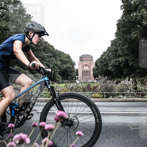 13.09.2026 - Stadtparktriathlon H.Heesch http://msf.ph/oto/10288392 13.09.2026 11:32:57 Radfahren 606, 649, 657, 662, 677, 818, 828 meine-sportfotos.de