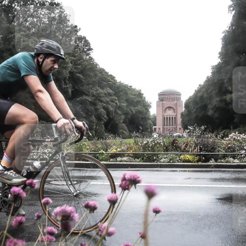 13.09.2026 - Stadtparktriathlon H.Heesch http://msf.ph/oto/10288434 13.09.2026 12:45:10 Radfahren 1203, 1270, 1274, 1285 meine-sportfotos.de
