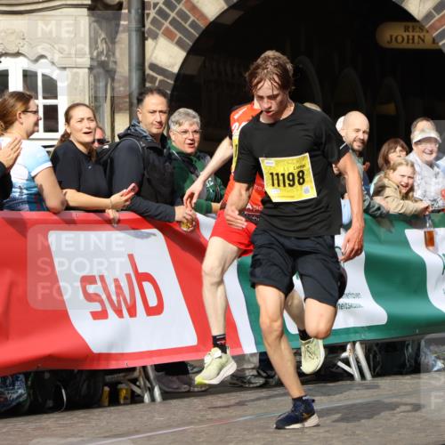 13.09.2026 - 21. swb-Marathon Bremen Strokosch-Dieckow http://msf.ph/oto/10288438 13.09.2026 10:40:08 Ziel 11198, 11721, 12144, 12339, 13519, 13642 meine-sportfotos.de