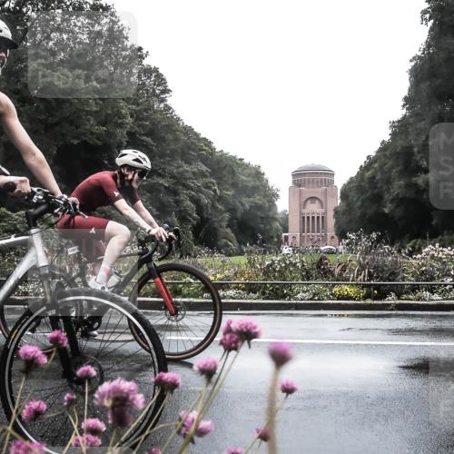 13.09.2026 - Stadtparktriathlon H.Heesch http://msf.ph/oto/10288452 13.09.2026 12:45:27 Radfahren 1088, 1120, 1225, 1226, 1280 meine-sportfotos.de