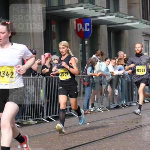 13.09.2026 - 21. swb-Marathon Bremen Strokosch-Dieckow http://msf.ph/oto/10288459 13.09.2026 10:44:00 Ziel 10956, 11108, 11148, 11438, 11644, 11758, 10337, 10342, 11019, 11208, 11312, 11447, 11614, 11930, 11948, 12250, 12253, 12436, 12559, 13538 meine-sportfotos.de