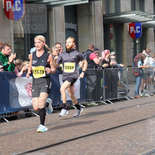 13.09.2026 - 21. swb-Marathon Bremen Strokosch-Dieckow http://msf.ph/oto/10288484 13.09.2026 10:44:01 Ziel 10956, 11108, 11148, 11438, 11644, 11758, 10337, 10342, 11019, 11208, 11312, 11447, 11614, 11930, 11948, 12250, 12253, 12436, 12559, 13538 meine-sportfotos.de