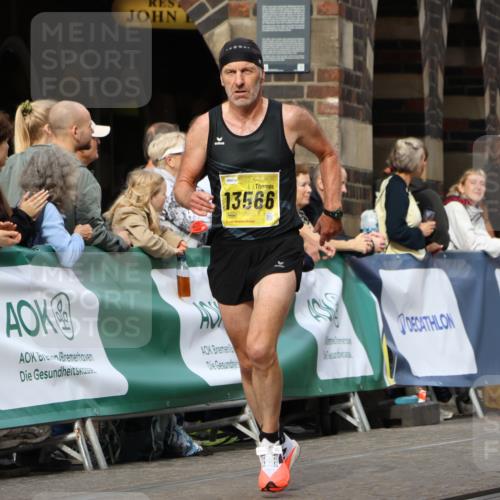 13.09.2026 - 21. swb-Marathon Bremen Strokosch-Dieckow http://msf.ph/oto/10288518 13.09.2026 10:40:39 Ziel 11373, 13616, 10575, 11903, 12477 meine-sportfotos.de