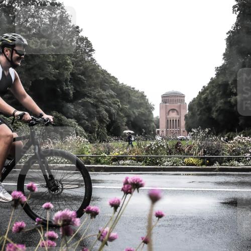 13.09.2026 - Stadtparktriathlon H.Heesch http://msf.ph/oto/10288519 13.09.2026 12:46:07 Radfahren 1052, 1065, 1248 meine-sportfotos.de