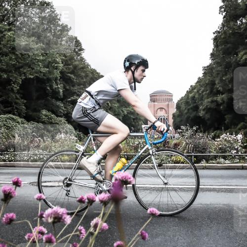 13.09.2026 - Stadtparktriathlon H.Heesch http://msf.ph/oto/10288525 13.09.2026 11:34:58 Radfahren 626, 629, 697, 819 meine-sportfotos.de