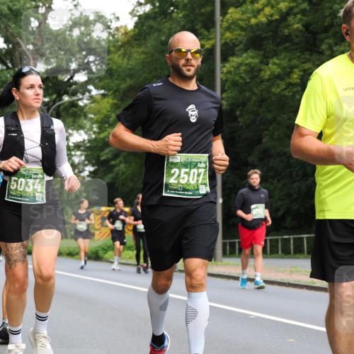 13.09.2026 - 21. swb-Marathon Bremen TobiasT http://msf.ph/oto/10288532 13.09.2026 12:25:03 Laufen 5034, 21, 26, 2507, 21, 240 meine-sportfotos.de