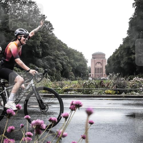 13.09.2026 - Stadtparktriathlon H.Heesch http://msf.ph/oto/10288540 13.09.2026 12:46:23 Radfahren 1098, 1101, 1204 meine-sportfotos.de
