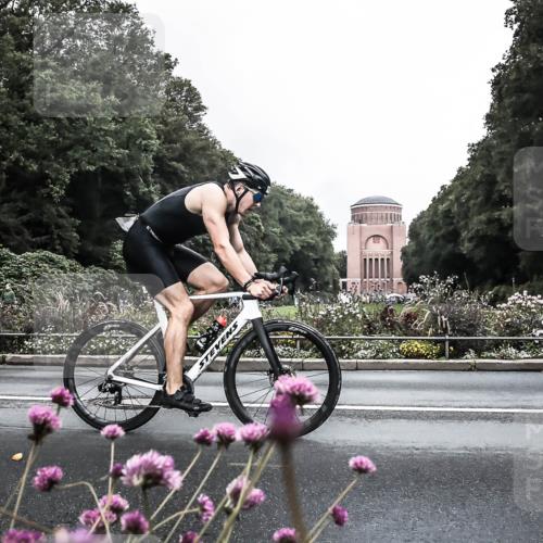 13.09.2026 - Stadtparktriathlon H.Heesch http://msf.ph/oto/10288542 13.09.2026 11:35:08 Radfahren 759, 822, 927 meine-sportfotos.de