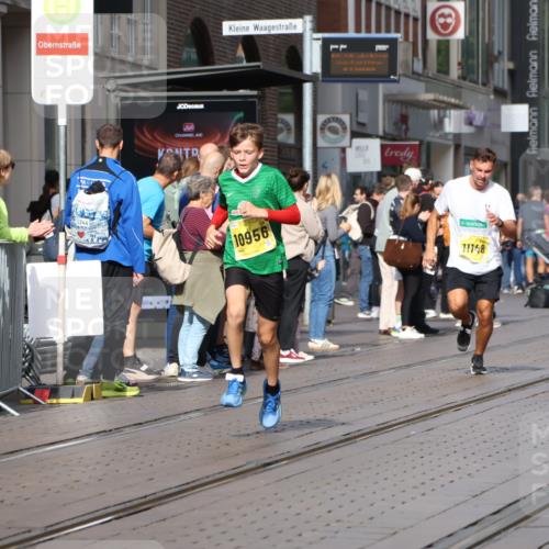 13.09.2026 - 21. swb-Marathon Bremen Strokosch-Dieckow http://msf.ph/oto/10288590 13.09.2026 10:44:15 Ziel 10454, 10806, 10861, 10956, 11148, 11438, 11615, 11704, 12473, 10342, 11108, 11148, 11312, 11447, 11614, 11644, 11758, 11930, 12436, 12559, 13538 meine-sportfotos.de