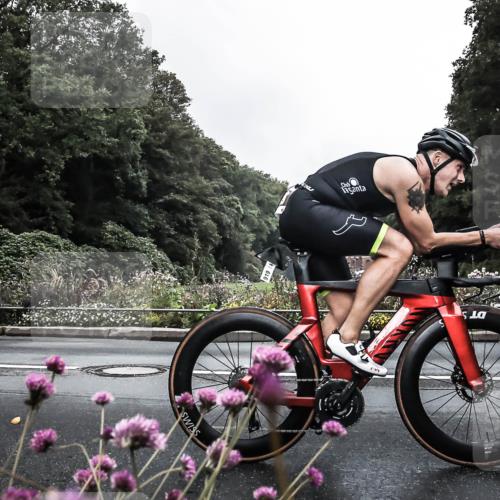 13.09.2026 - Stadtparktriathlon H.Heesch http://msf.ph/oto/10288594 13.09.2026 11:35:48 Radfahren 867, 919, 924 meine-sportfotos.de