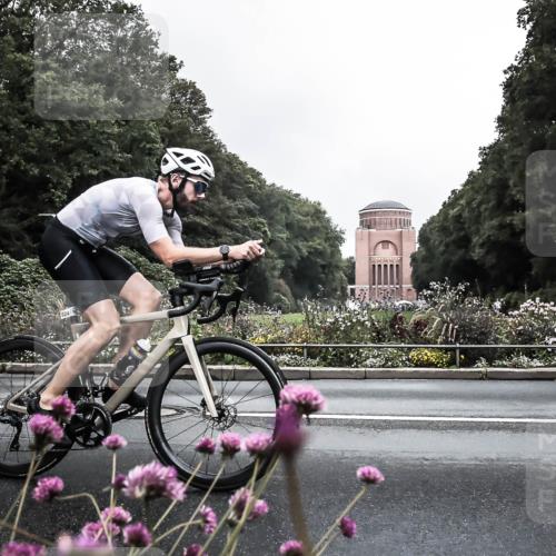 13.09.2026 - Stadtparktriathlon H.Heesch http://msf.ph/oto/10288597 13.09.2026 11:35:52 Radfahren 803, 808, 815, 924 meine-sportfotos.de