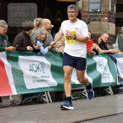 13.09.2026 - 21. swb-Marathon Bremen Strokosch-Dieckow http://msf.ph/oto/10288622 13.09.2026 10:40:55 Ziel 10520, 11373, 13563, 13566, 13616, 11201, 12209 meine-sportfotos.de
