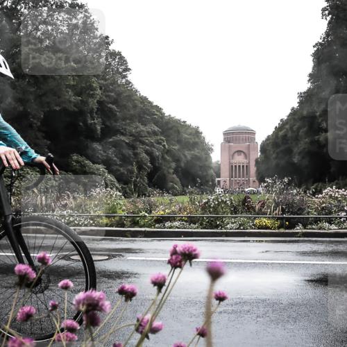 13.09.2026 - Stadtparktriathlon H.Heesch http://msf.ph/oto/10288623 13.09.2026 12:46:56 Radfahren 1162, 1189, 1218 meine-sportfotos.de