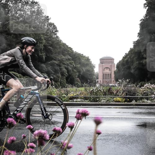 13.09.2026 - Stadtparktriathlon H.Heesch http://msf.ph/oto/10288635 13.09.2026 12:47:04 Radfahren 1133 meine-sportfotos.de
