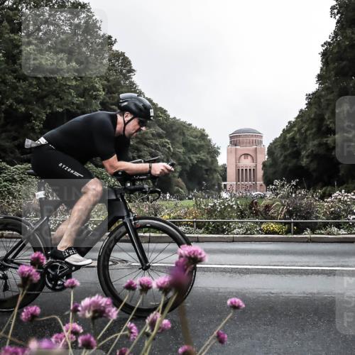 13.09.2026 - Stadtparktriathlon H.Heesch http://msf.ph/oto/10288639 13.09.2026 11:36:10 Radfahren 709, 718, 847, 892, 916 meine-sportfotos.de