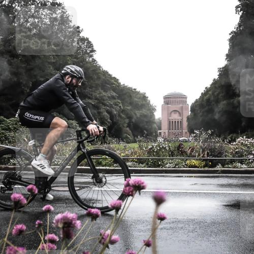 13.09.2026 - Stadtparktriathlon H.Heesch http://msf.ph/oto/10288646 13.09.2026 12:47:19 Radfahren 1123, 1250, 1251 meine-sportfotos.de
