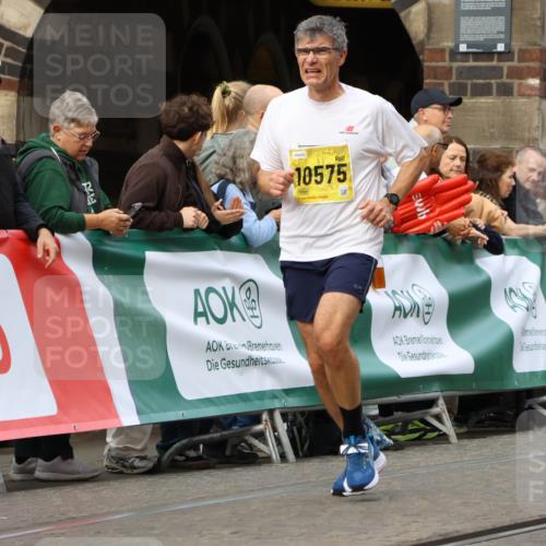 13.09.2026 - 21. swb-Marathon Bremen Strokosch-Dieckow http://msf.ph/oto/10288648 13.09.2026 10:40:55 Ziel 10520, 11373, 13563, 13566, 13616, 11201, 12209 meine-sportfotos.de