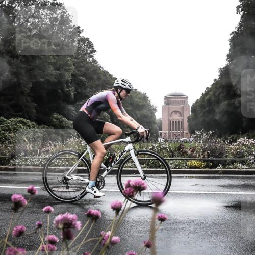13.09.2026 - Stadtparktriathlon H.Heesch http://msf.ph/oto/10288653 13.09.2026 12:47:21 Radfahren 1123, 1250, 1251 meine-sportfotos.de