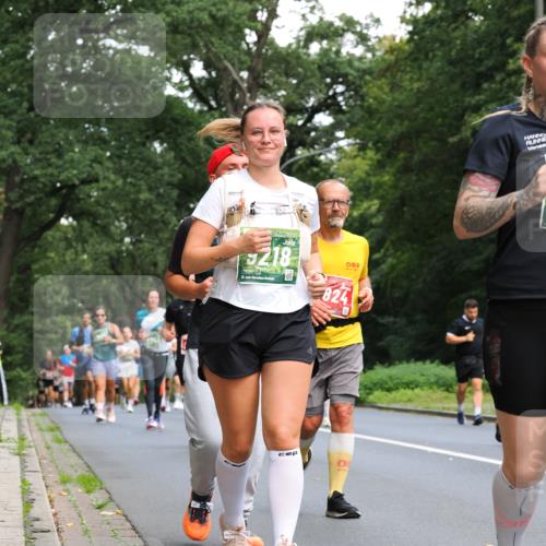 13.09.2026 - 21. swb-Marathon Bremen TobiasT http://msf.ph/oto/10288660 13.09.2026 12:25:41 Laufen 218, 000, 824 meine-sportfotos.de