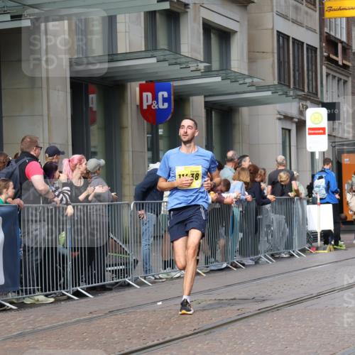 13.09.2026 - 21. swb-Marathon Bremen Strokosch-Dieckow http://msf.ph/oto/10288678 13.09.2026 10:44:26 Ziel 10266, 10454, 10628, 10806, 10861, 11615, 11692, 11704, 12302, 12425, 12473, 10956, 11108, 11148, 11438, 11644, 11758 meine-sportfotos.de