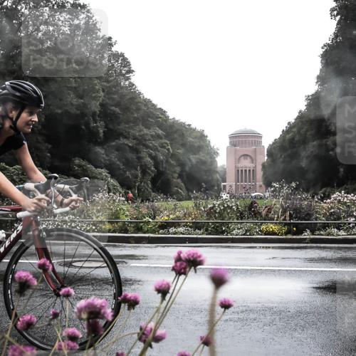 13.09.2026 - Stadtparktriathlon H.Heesch http://msf.ph/oto/10288696 13.09.2026 12:47:56 Radfahren 1109, 1192, 1208, 1297 meine-sportfotos.de