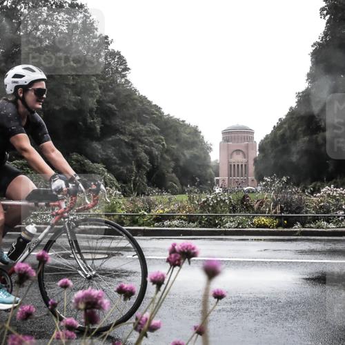 13.09.2026 - Stadtparktriathlon H.Heesch http://msf.ph/oto/10288707 13.09.2026 12:48:01 Radfahren 1156, 1192, 1297 meine-sportfotos.de
