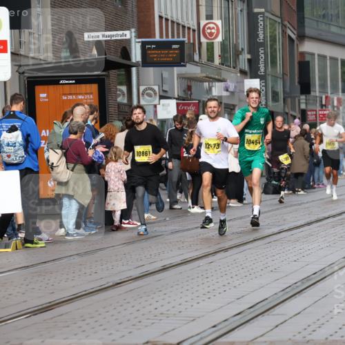 13.09.2026 - 21. swb-Marathon Bremen Strokosch-Dieckow http://msf.ph/oto/10288722 13.09.2026 10:44:30 Ziel 10266, 10628, 10735, 10861, 11615, 11692, 11704, 12302, 12425, 12473, 10454, 10806, 10956, 11108, 11148, 11438, 11644, 11758 meine-sportfotos.de