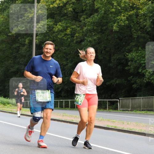 13.09.2026 - 21. swb-Marathon Bremen TobiasT http://msf.ph/oto/10288730 13.09.2026 12:26:01 Laufen 3269, 270 meine-sportfotos.de