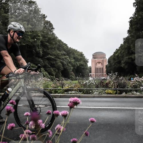 13.09.2026 - Stadtparktriathlon H.Heesch http://msf.ph/oto/10288745 13.09.2026 11:37:06 Radfahren 733, 915 meine-sportfotos.de
