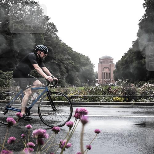13.09.2026 - Stadtparktriathlon H.Heesch http://msf.ph/oto/10288759 13.09.2026 12:48:33 Radfahren 1127, 1186, 1235, 1271, 1272 meine-sportfotos.de