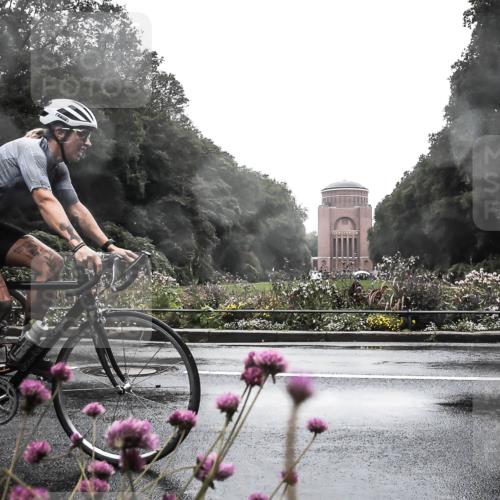 13.09.2026 - Stadtparktriathlon H.Heesch http://msf.ph/oto/10288771 13.09.2026 12:48:44 Radfahren 1198, 1241, 1265 meine-sportfotos.de