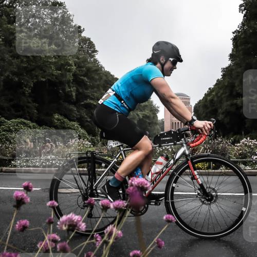 13.09.2026 - Stadtparktriathlon H.Heesch http://msf.ph/oto/10288777 13.09.2026 11:37:25 Radfahren 724, 761, 836, 864, 896, 911 meine-sportfotos.de