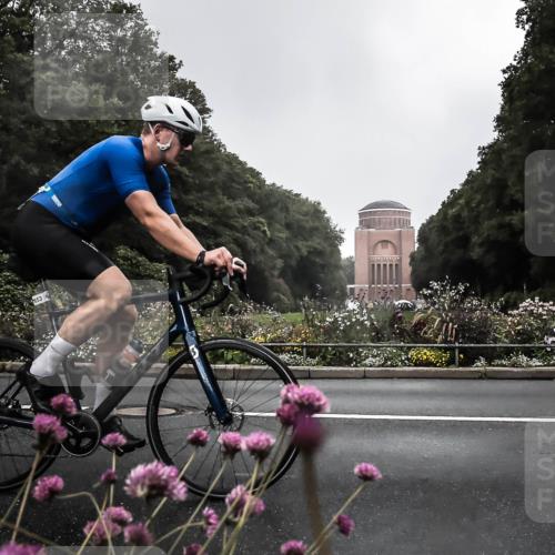 13.09.2026 - Stadtparktriathlon H.Heesch http://msf.ph/oto/10288799 13.09.2026 11:37:40 Radfahren 790, 824, 853, 903 meine-sportfotos.de
