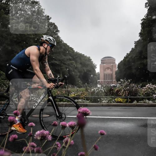 13.09.2026 - Stadtparktriathlon H.Heesch http://msf.ph/oto/10288815 13.09.2026 11:38:11 Radfahren 839, 871, 946 meine-sportfotos.de