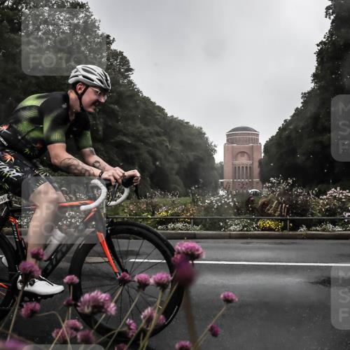 13.09.2026 - Stadtparktriathlon H.Heesch http://msf.ph/oto/10288831 13.09.2026 11:38:20 Radfahren 745, 895 meine-sportfotos.de