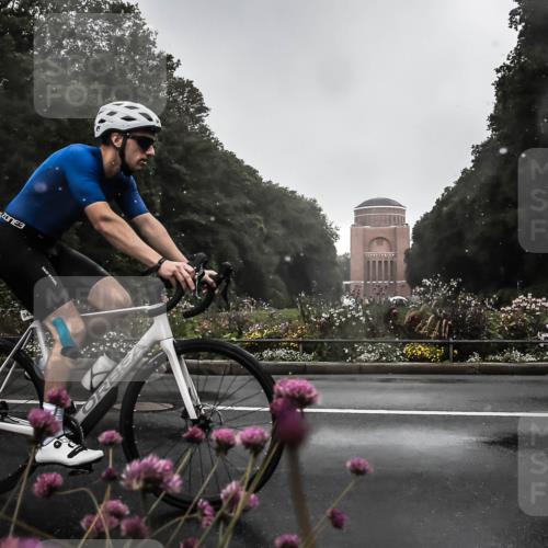 13.09.2026 - Stadtparktriathlon H.Heesch http://msf.ph/oto/10288845 13.09.2026 11:38:30 Radfahren 874, 933, 945 meine-sportfotos.de
