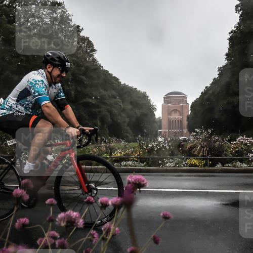 13.09.2026 - Stadtparktriathlon H.Heesch http://msf.ph/oto/10288856 13.09.2026 11:38:39 Radfahren 866, 907, 939 meine-sportfotos.de