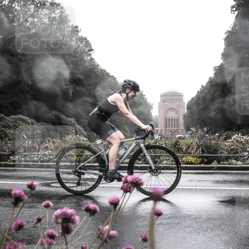 13.09.2026 - Stadtparktriathlon H.Heesch http://msf.ph/oto/10288891 13.09.2026 12:49:36 Radfahren 1086, 1147, 1184, 1196, 1244, 1284 meine-sportfotos.de