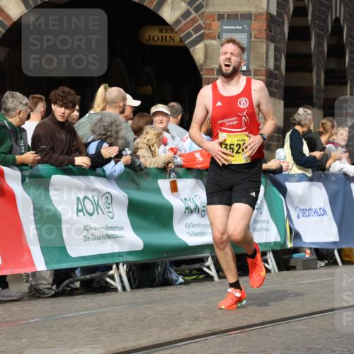 13.09.2026 - 21. swb-Marathon Bremen Strokosch-Dieckow http://msf.ph/oto/10288900 13.09.2026 10:41:33 Ziel 11077, 11201, 10341, 10972, 11426, 11527, 12246, 12455, 13586 meine-sportfotos.de