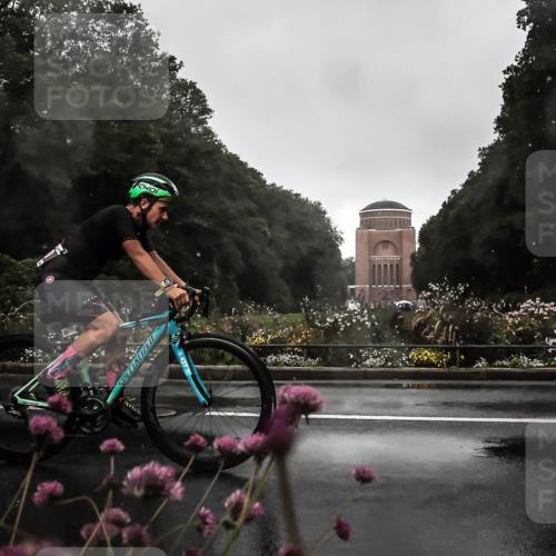 13.09.2026 - Stadtparktriathlon H.Heesch http://msf.ph/oto/10288902 13.09.2026 11:39:20 Radfahren 653, 741, 800, 865, 870 meine-sportfotos.de