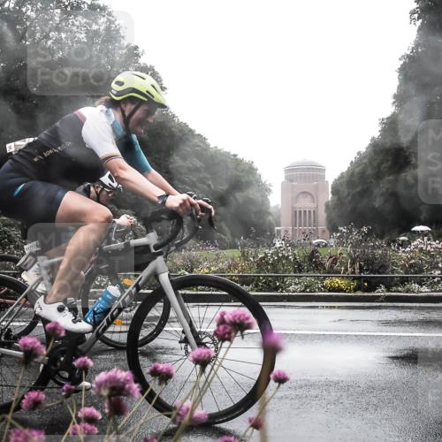 13.09.2026 - Stadtparktriathlon H.Heesch http://msf.ph/oto/10288944 13.09.2026 12:50:02 Radfahren 1177, 1210, 1276, 1300 meine-sportfotos.de