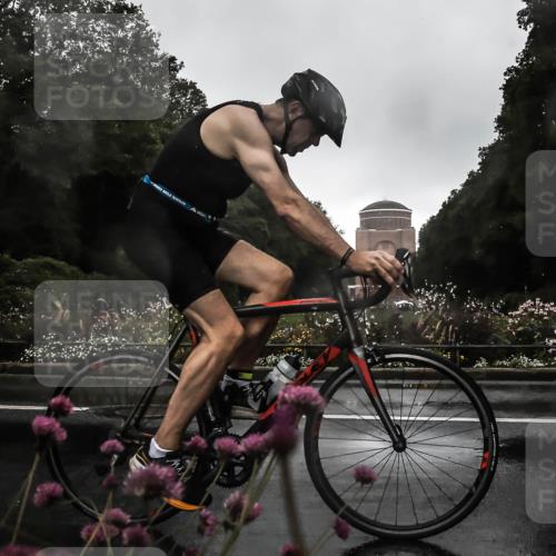 13.09.2026 - Stadtparktriathlon H.Heesch http://msf.ph/oto/10288956 13.09.2026 11:39:46 Radfahren 618, 636, 838, 869, 873 meine-sportfotos.de