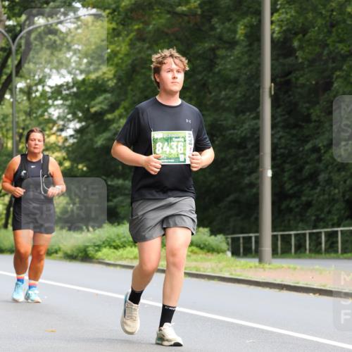 13.09.2026 - 21. swb-Marathon Bremen TobiasT http://msf.ph/oto/10289010 13.09.2026 12:26:56 Laufen 8436, 6 meine-sportfotos.de