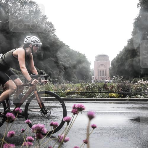 13.09.2026 - Stadtparktriathlon H.Heesch http://msf.ph/oto/10289013 13.09.2026 12:50:35 Radfahren 1159, 1160, 1292 meine-sportfotos.de