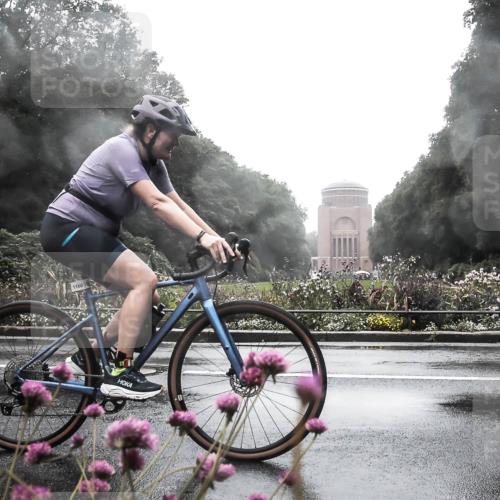 13.09.2026 - Stadtparktriathlon H.Heesch http://msf.ph/oto/10289018 13.09.2026 12:50:36 Radfahren 1159, 1160, 1292 meine-sportfotos.de
