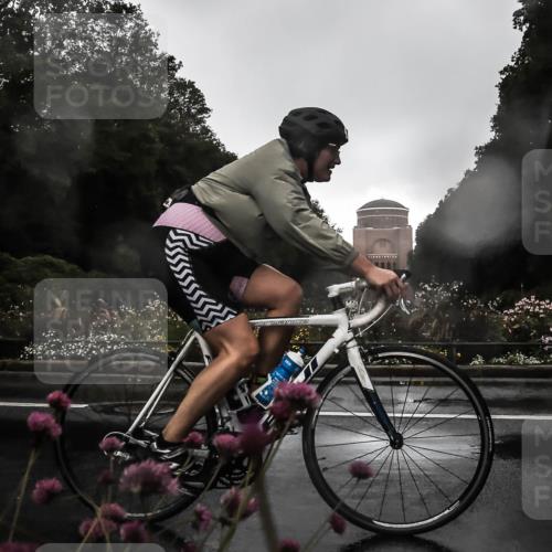 13.09.2026 - Stadtparktriathlon H.Heesch http://msf.ph/oto/10289019 13.09.2026 11:40:14 Radfahren 736, 774, 801, 807, 863, 884 meine-sportfotos.de