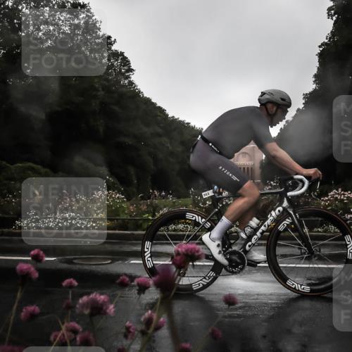 13.09.2026 - Stadtparktriathlon H.Heesch http://msf.ph/oto/10289023 13.09.2026 11:40:16 Radfahren 736, 774, 801, 807, 863, 884 meine-sportfotos.de