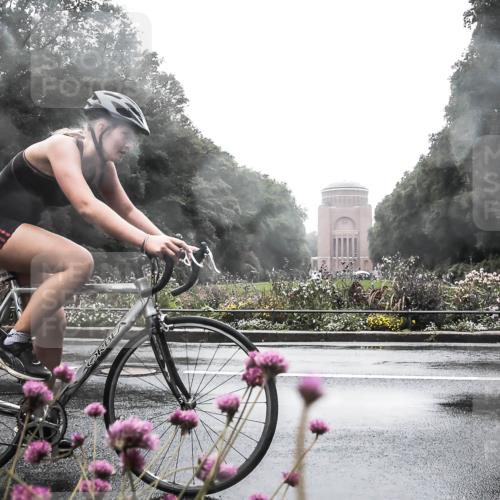 13.09.2026 - Stadtparktriathlon H.Heesch http://msf.ph/oto/10289036 13.09.2026 12:50:58 Radfahren 1096, 1143, 1168 meine-sportfotos.de