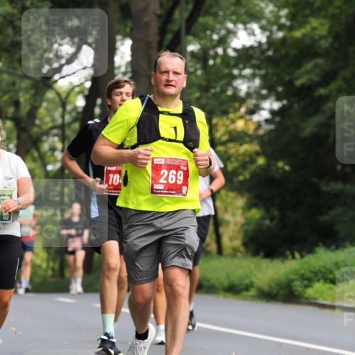 13.09.2026 - 21. swb-Marathon Bremen TobiasT http://msf.ph/oto/10289044 13.09.2026 12:27:01 Laufen 10, 269, 1219, 21, 26 meine-sportfotos.de