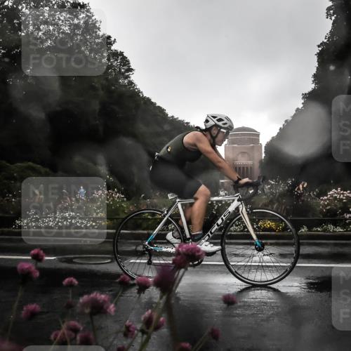 13.09.2026 - Stadtparktriathlon H.Heesch http://msf.ph/oto/10289066 13.09.2026 11:40:37 Radfahren 732, 743, 840, 899 meine-sportfotos.de